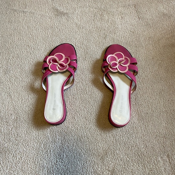 Two Tone Pink Floral Slides - Picture 3 of 5